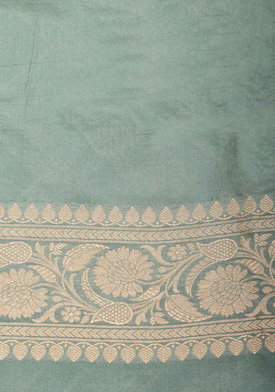 Exquisite Green Banarasi Katan Silk Saree with Meenakari Chevron Pattern, Grand Pallu and Zari | SILK MARK CERTIFIED