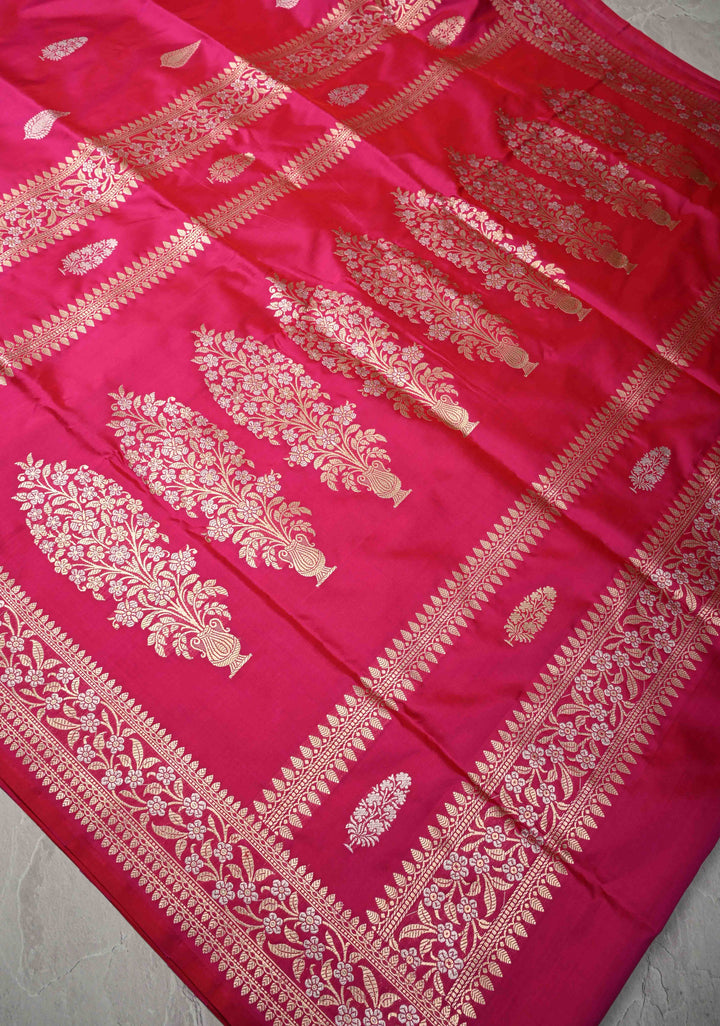 Pinkish Red Pure Banarasi Katan Silk Saree with Floral Buttis and Purple  Zari Border | SILK MARK CERTIFIED