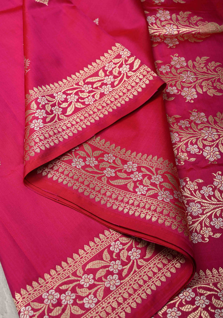 Pinkish Red Pure Banarasi Katan Silk Saree with Floral Buttis and Purple  Zari Border | SILK MARK CERTIFIED