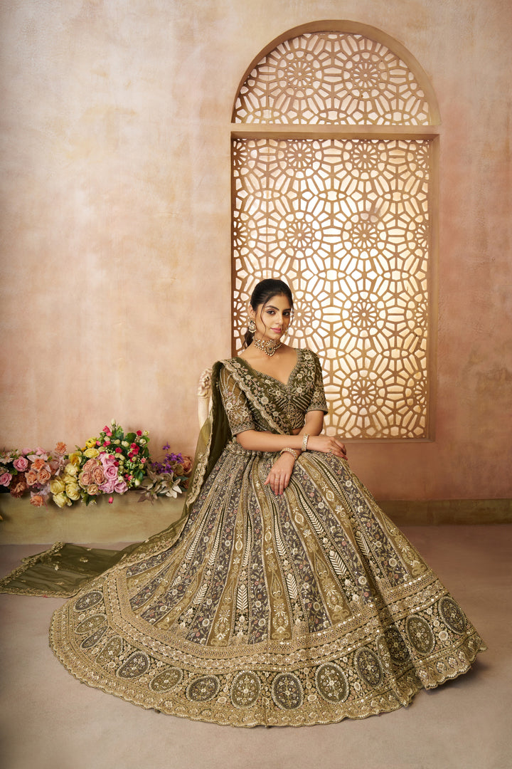 Noor-e-Mehendi Lehenga