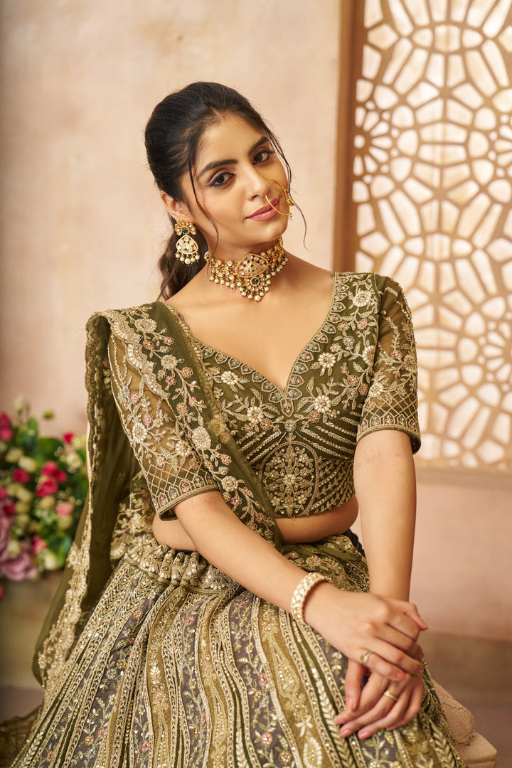 Noor-e-Mehendi Lehenga