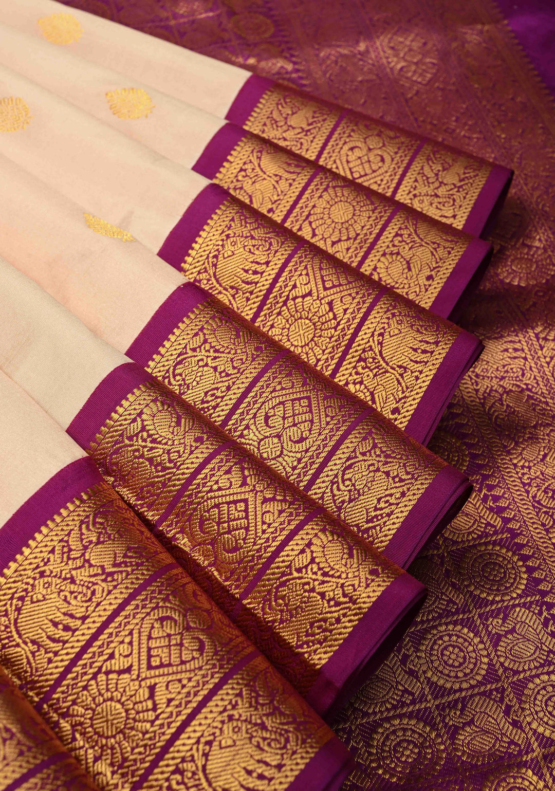 Peach Cream color 9 Yards Madisaar Pure Silk Saree with Zari Buttas and Contrast Zari Border | SILK MARK CERTIFIED