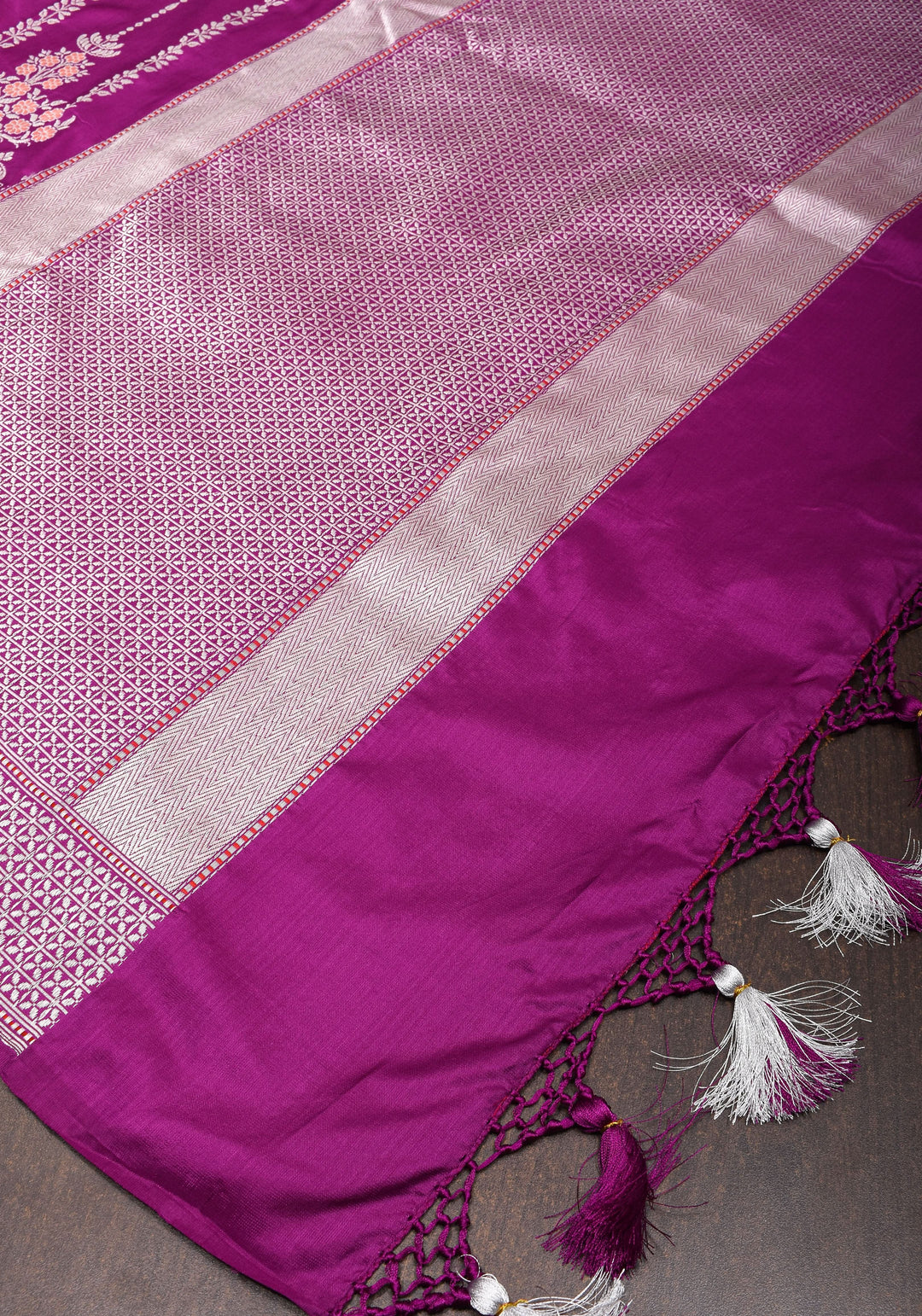 Magenta Exquisite Chandelier Design Grand kadhuwa Meenakari Banarasi Katan Silk Saree  | SILK MARK CERTIFIED
