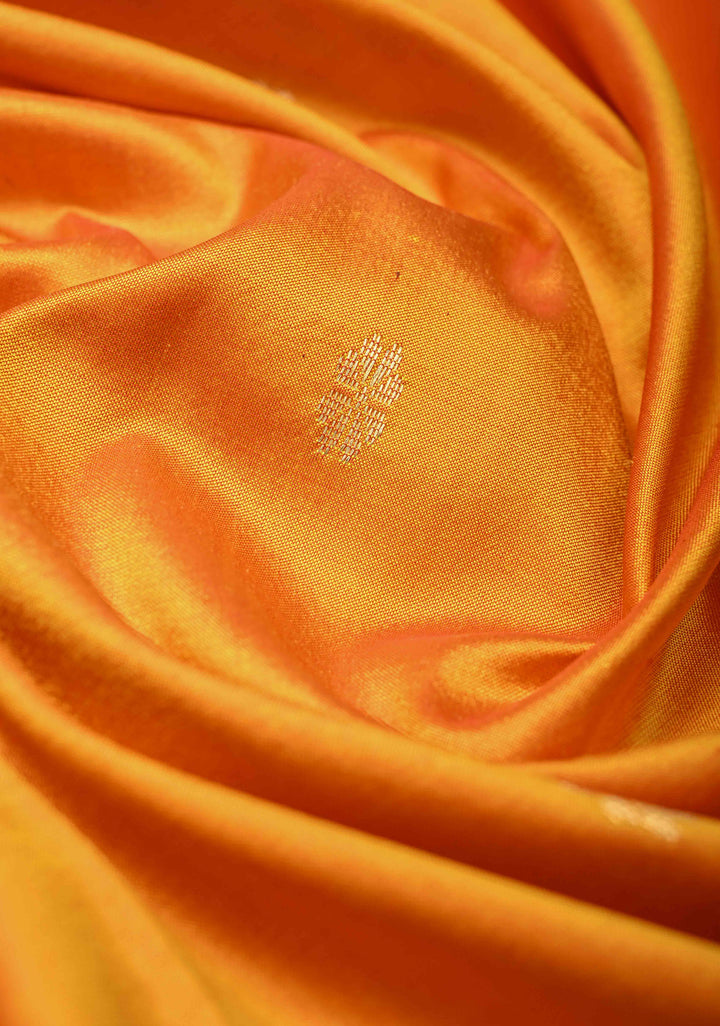 Orange Dual tone Maheshwari Pure Silk Saree with Chunri Buttis and Zari Border | SILK MARK CERTIFIED