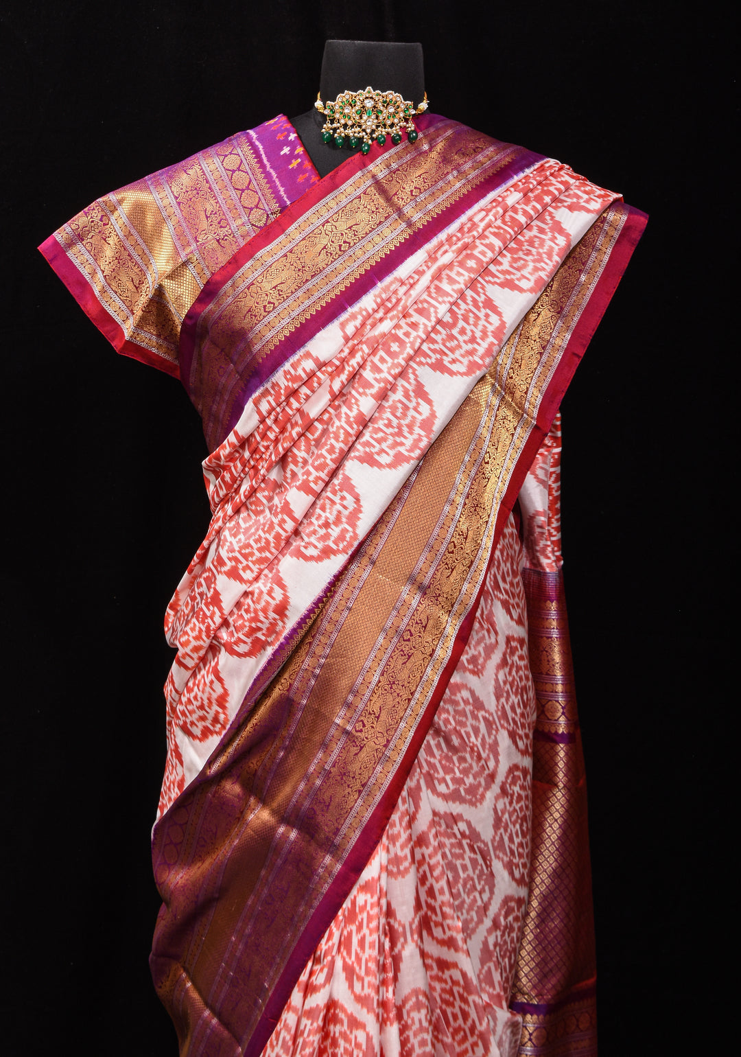 Exquisite White and Peach Ikkat Mandala design Fusion Pure Silk Saree with Gadwal Style Border | SILK MARK CERTIFIED