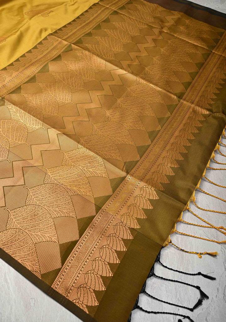 Moss Green Kanchi Semi Silk Saree with Leaf Buttas and Zari Border