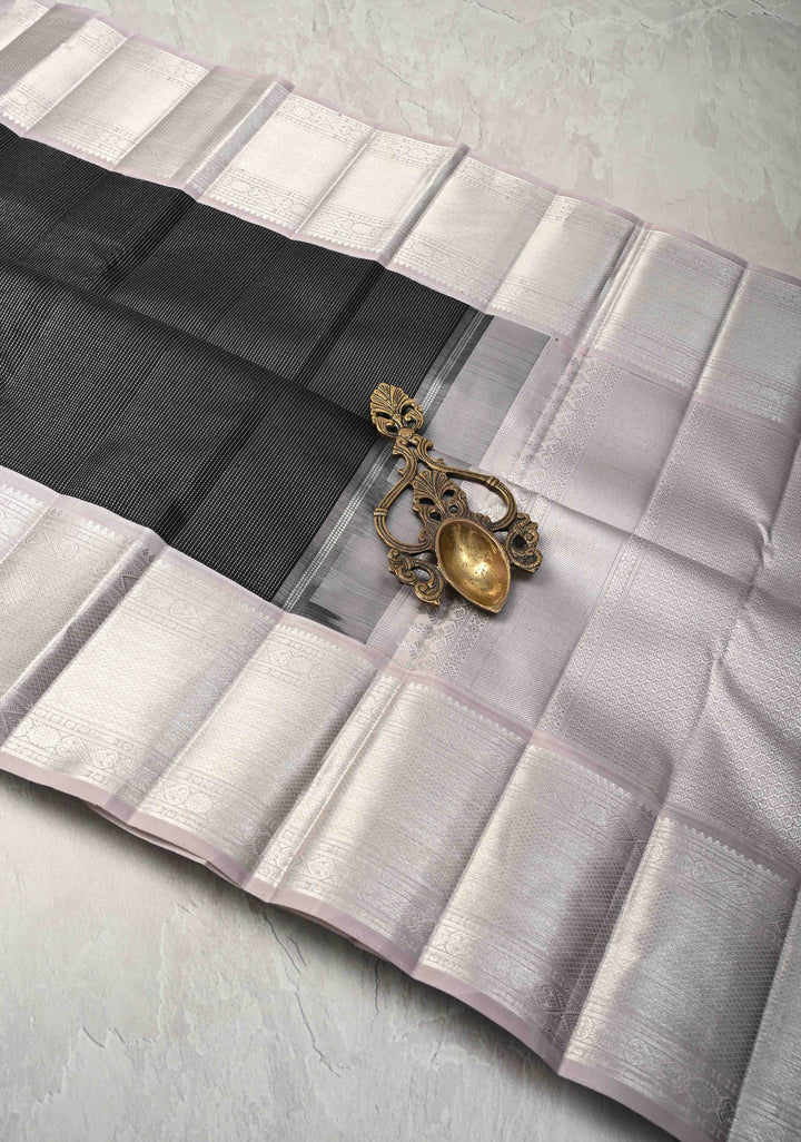 Vairaoosi Korvai Kanjivaram Pure Silk Saree in Black with Vertical VairaoosiStripes and Contrast zari Border | SILK MARK CERTIFIED