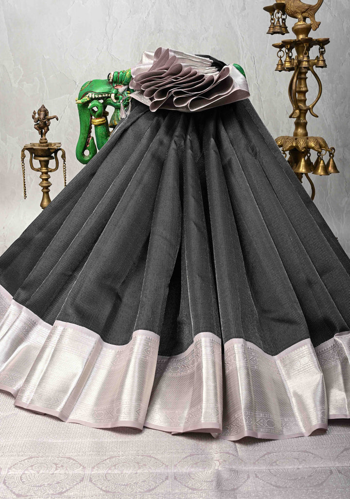 Vairaoosi Korvai Kanjivaram Pure Silk Saree in Black with Vertical VairaoosiStripes and Contrast zari Border | SILK MARK CERTIFIED