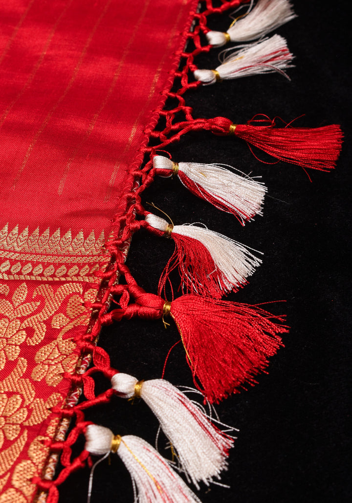 Ikkat Patola Kanjivaram Fusion Pure Silk Saree in Ivory and Red with Zari Border | SILK MARK CERTIFIED