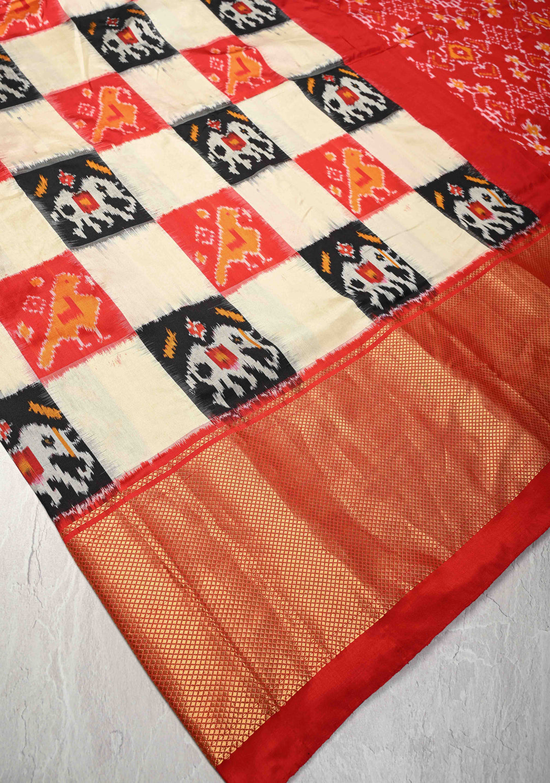 Multicolor Pochampally Ikkat Pure Silk Saree with Checkerboard Pattern and Zari Border | SILK MARK CERTIFIED