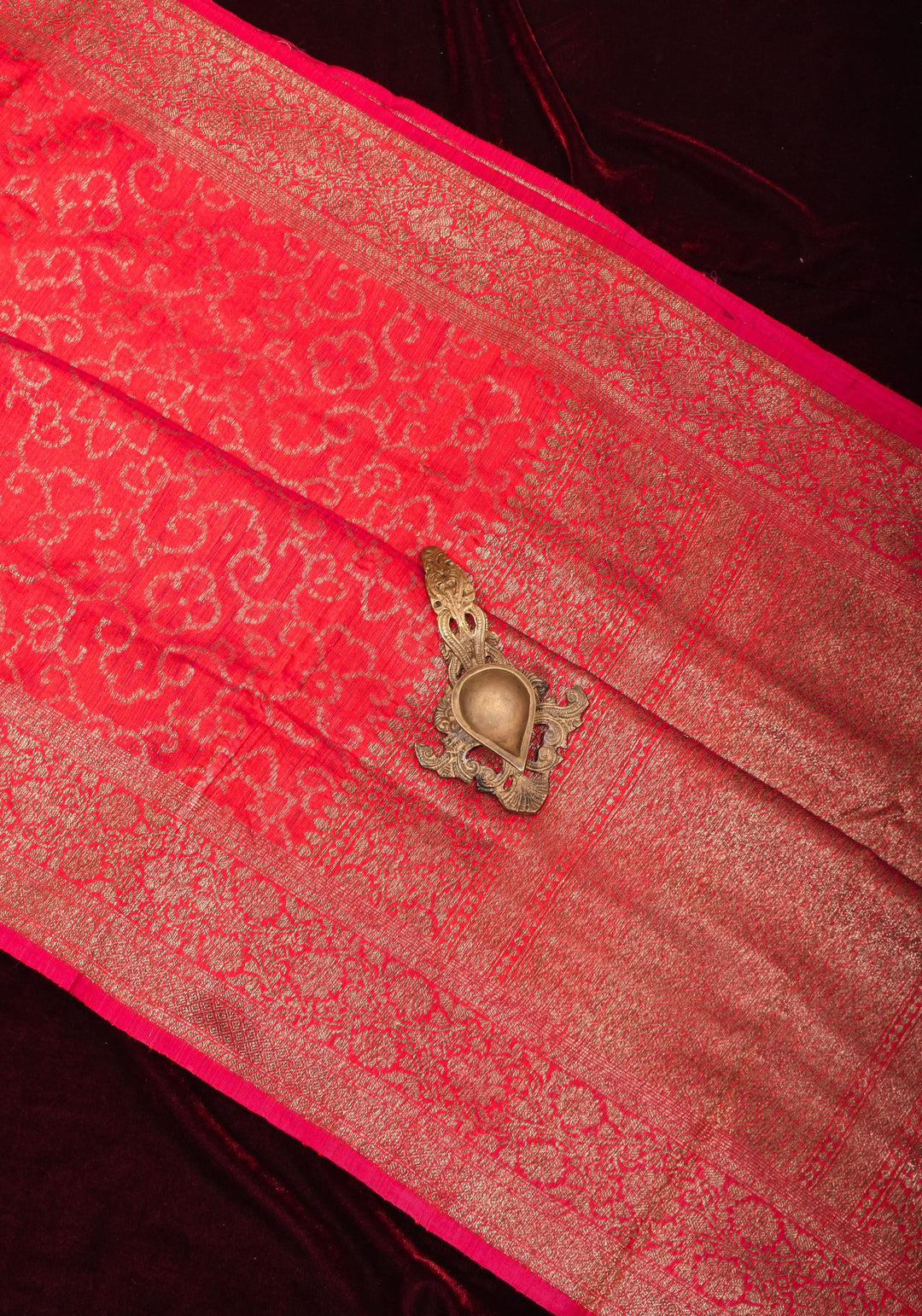 Authentic Banarasi Dotted Trellis pattern Pure Dupion Silk saree in Coral Pink with Kadhuwa Zari Border | SILK MARK CERTIFIED